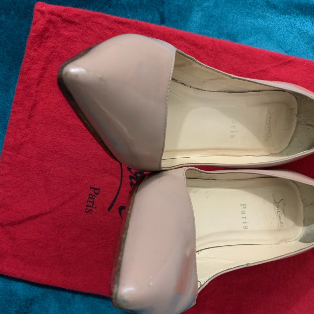 Authentic Patent Christian Louboutin Pigalle 120 - Picture 4 of 5